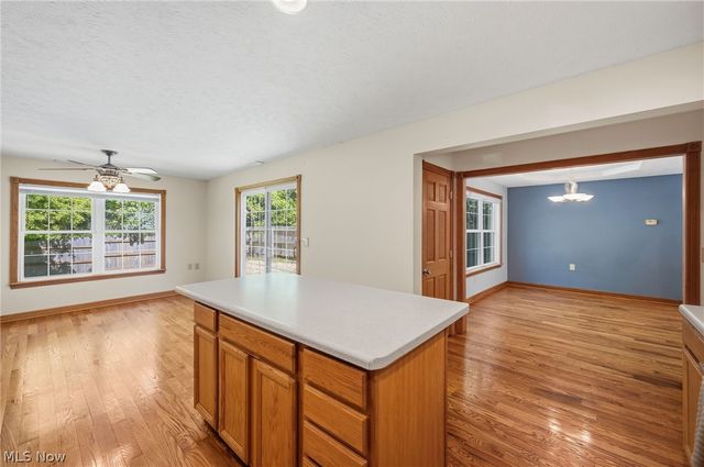 10137 Johnnycake Ridge Road, Concord Twp, OH 44077