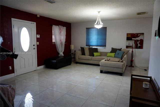 19680 SW 121st Ave, Miami, FL 33177