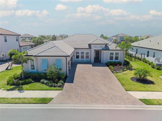 6172 LUNGO LAGO DRIVE, Sarasota, FL 34241
