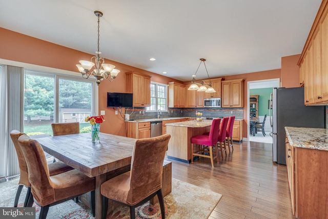 13 STONEYBROOK CT, Columbus, NJ 08022