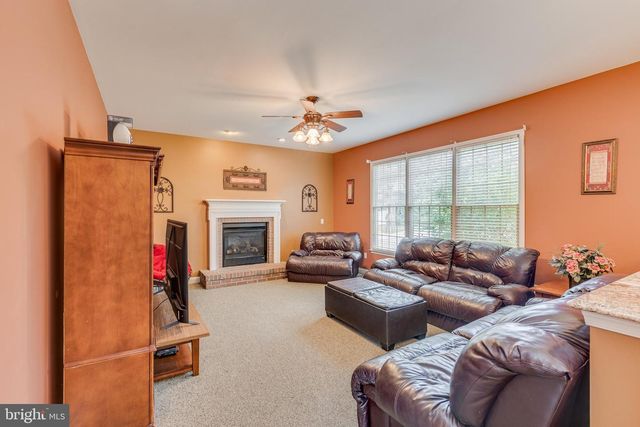 13 STONEYBROOK CT, Columbus, NJ 08022