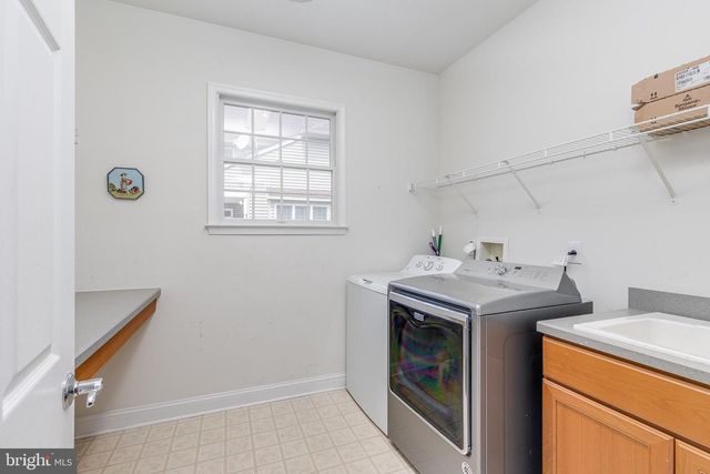 13 STONEYBROOK CT, Columbus, NJ 08022