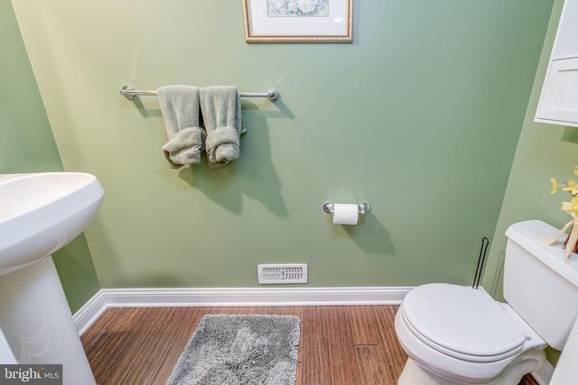 13 STONEYBROOK CT, Columbus, NJ 08022