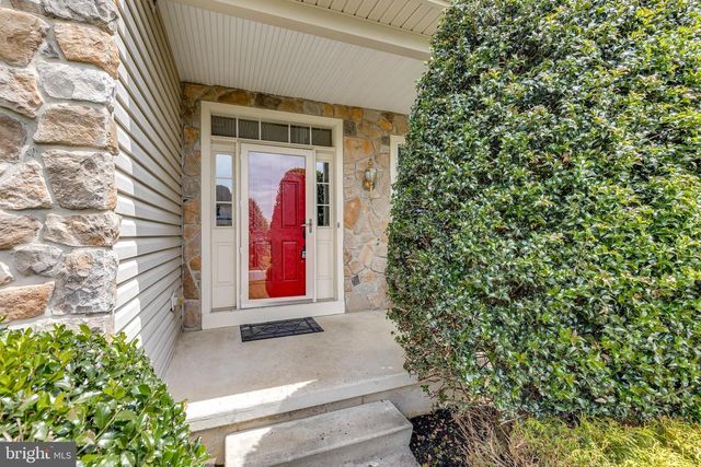 13 STONEYBROOK CT, Columbus, NJ 08022