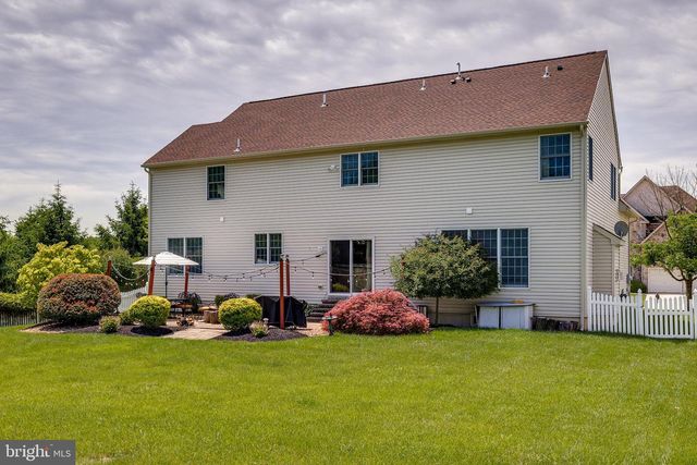 13 STONEYBROOK CT, Columbus, NJ 08022