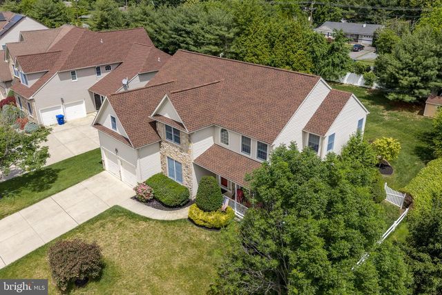 13 STONEYBROOK CT, Columbus, NJ 08022