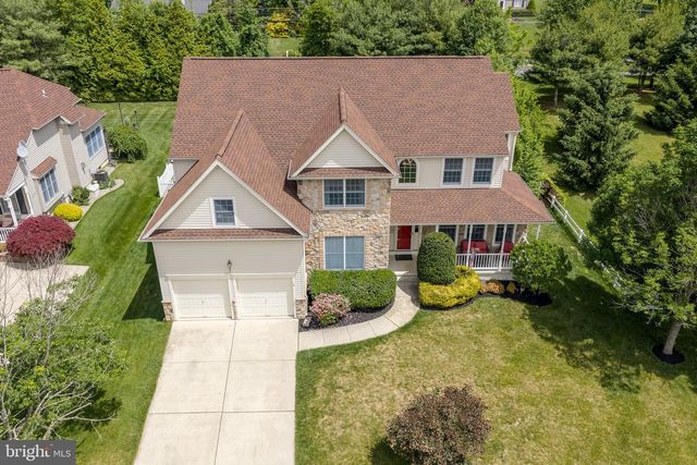 13 STONEYBROOK CT, Columbus, NJ 08022