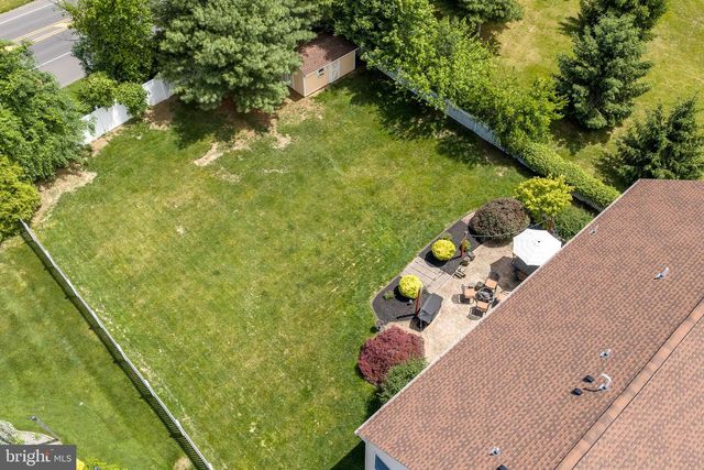 13 STONEYBROOK CT, Columbus, NJ 08022