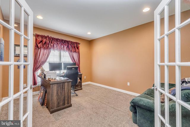 13 STONEYBROOK CT, Columbus, NJ 08022