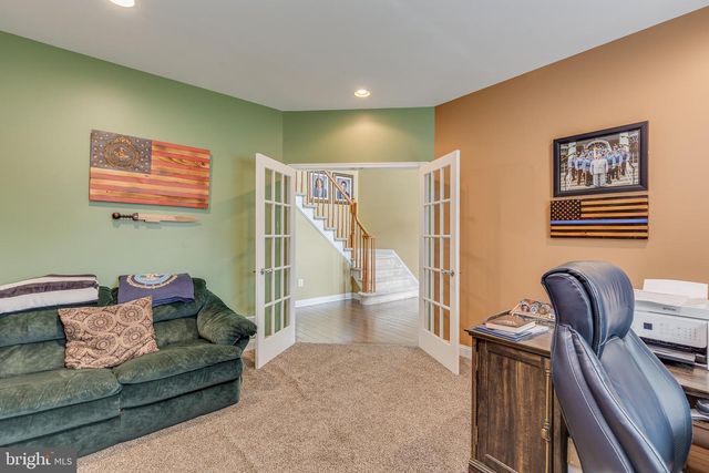13 STONEYBROOK CT, Columbus, NJ 08022