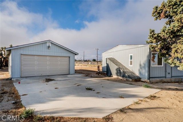 6525 Lindero, Phelan, CA 92371