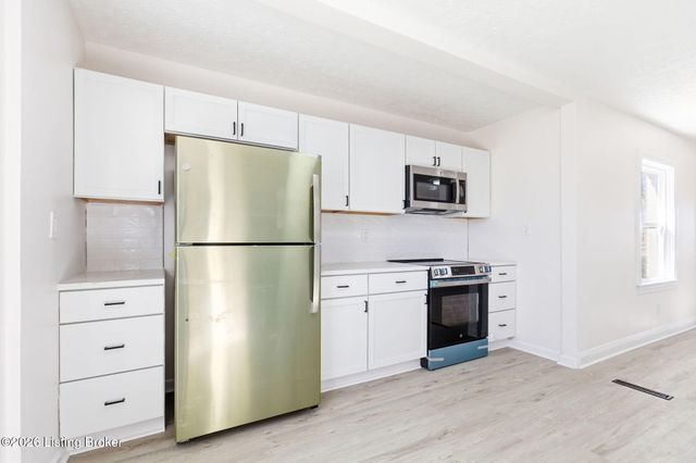 5713 Southern Pkwy, Louisville, KY 40214