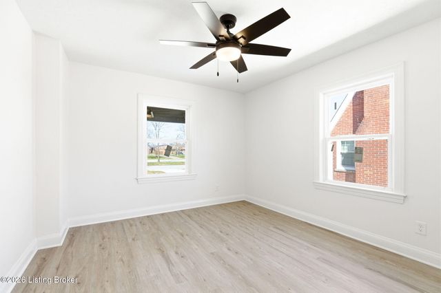 5713 Southern Pkwy, Louisville, KY 40214