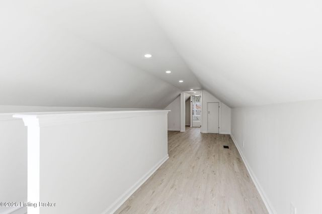 5713 Southern Pkwy, Louisville, KY 40214