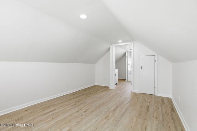 5713 Southern Pkwy, Louisville, KY 40214