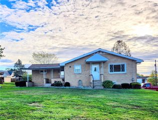 417 Traction Ave, Derry Twp, PA 15627