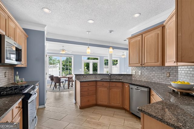 555 Grand Teton Circle, Fayetteville, GA 30215