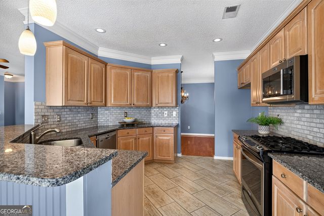 555 Grand Teton Circle, Fayetteville, GA 30215