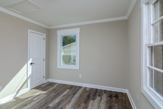 49 Tuskegee Avenue, Greenville, SC 29607