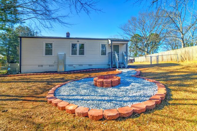49 Tuskegee Avenue, Greenville, SC 29607