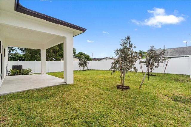 4330 SW 24th Street, West Park, FL 33023