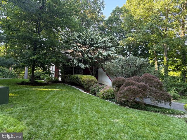 2101 QUAIL RIDGE DR, Paoli, PA 19301