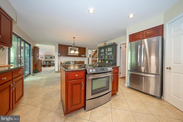 2101 QUAIL RIDGE DR, Paoli, PA 19301