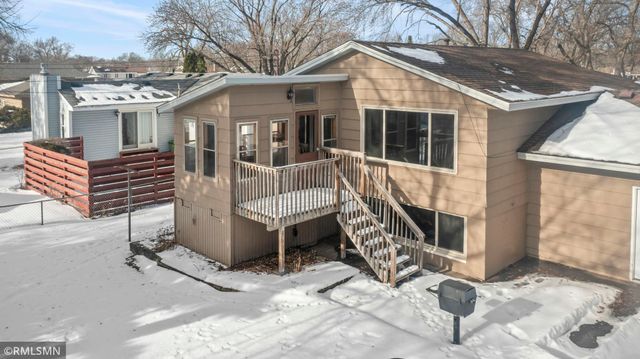 5209 77th Avenue N, Brooklyn Park, MN 55443