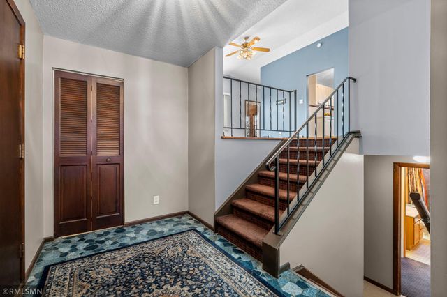 5209 77th Avenue N, Brooklyn Park, MN 55443