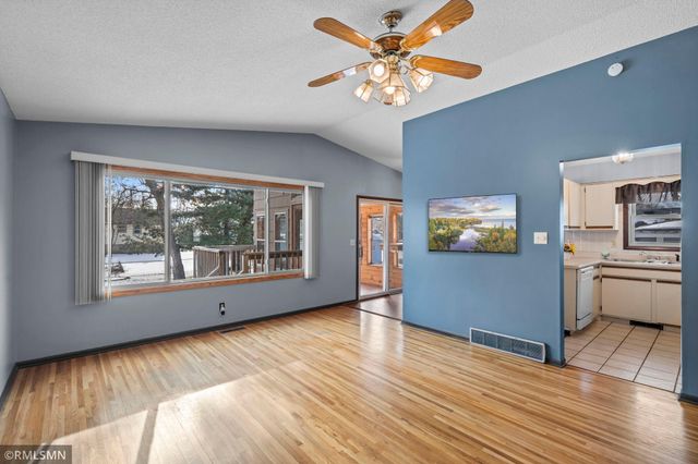 5209 77th Avenue N, Brooklyn Park, MN 55443