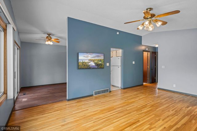 5209 77th Avenue N, Brooklyn Park, MN 55443