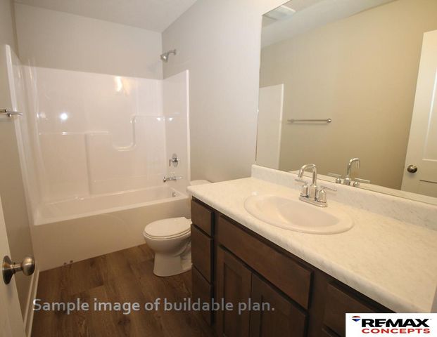 6920 N 8th Street, Lincoln, NE 68521