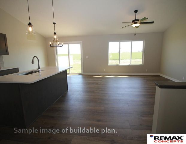 6920 N 8th Street, Lincoln, NE 68521