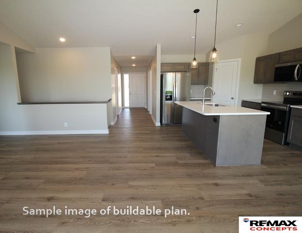 6920 N 8th Street, Lincoln, NE 68521