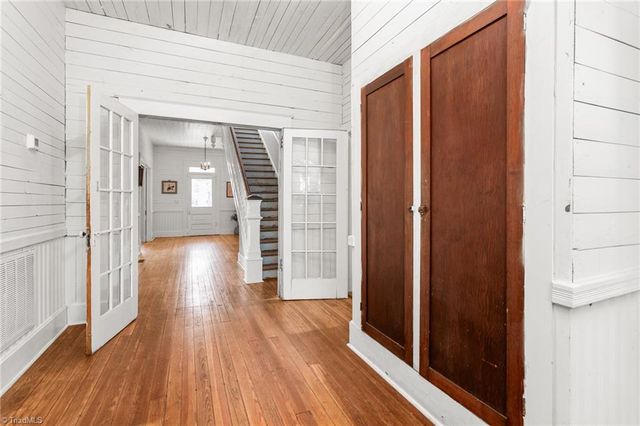 200 Albright Avenue, Graham, NC 27253