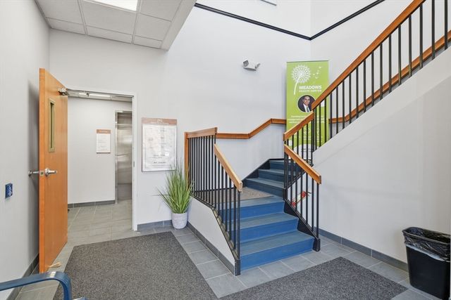 294 N Main St, East Longmeadow, MA 01028