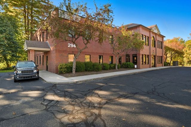 294 N Main St, East Longmeadow, MA 01028