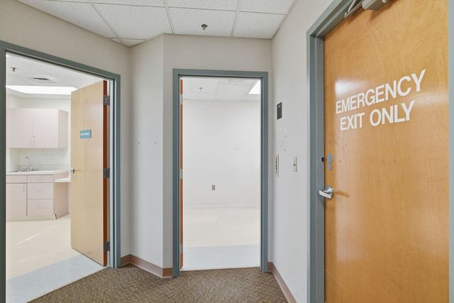 294 N Main St, East Longmeadow, MA 01028