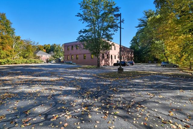 294 N Main St, East Longmeadow, MA 01028