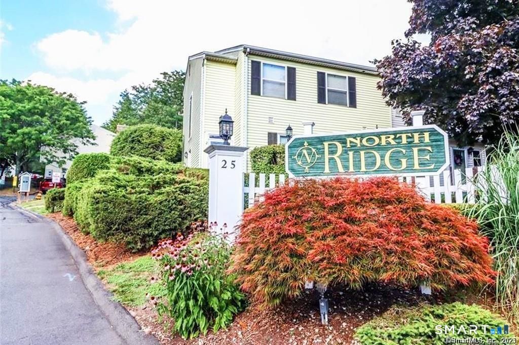 25 Padanaram Road 13, Danbury, CT 06811