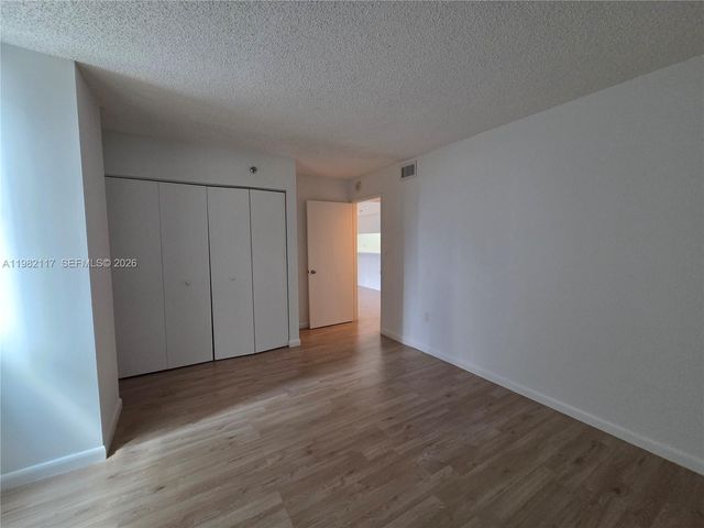 850 N Miami Ave W-605, Miami, FL 33136