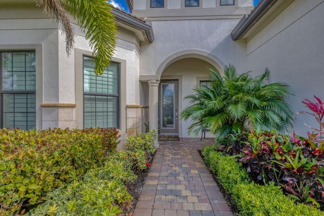 532 Sonoma Isles Circle, Jupiter, FL 33478