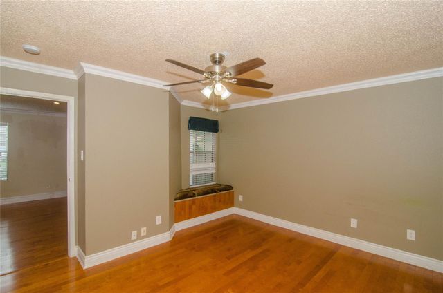 2750 Holly Hall Street 901, Houston, TX 77054