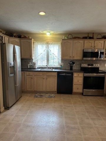 54 Frazier Way, Barnstable, MA 02648