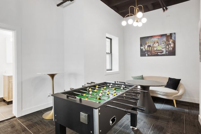 6026 N Winthrop Avenue 7H, Chicago, IL 60660