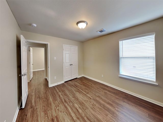 28926 Village Creek Loop, Spring, TX 77386