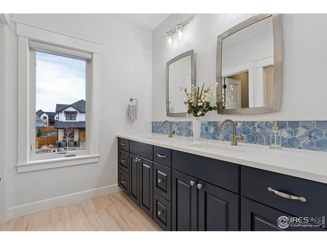 822 Trail Ridge Dr, Louisville, CO 80027