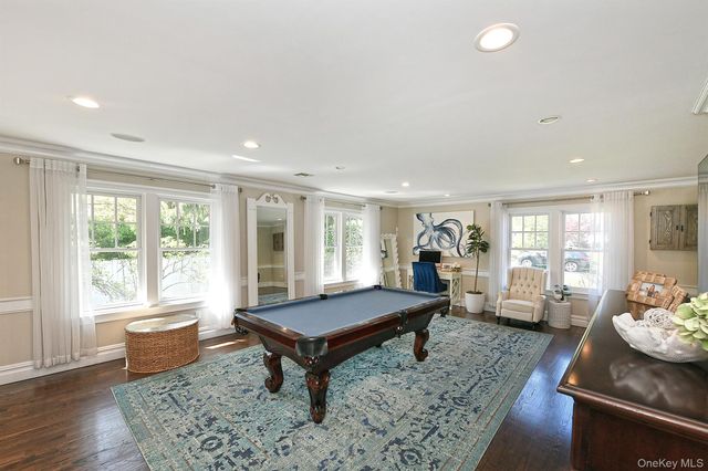16 Sailfish Place, Northport, NY 11768