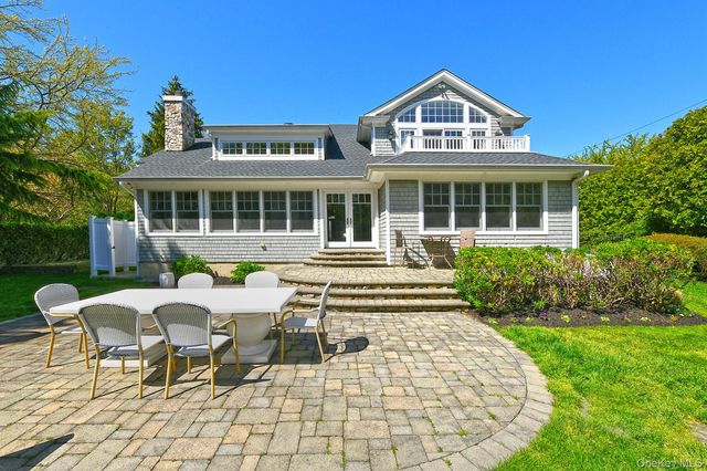 16 Sailfish Place, Northport, NY 11768