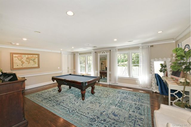 16 Sailfish Place, Northport, NY 11768